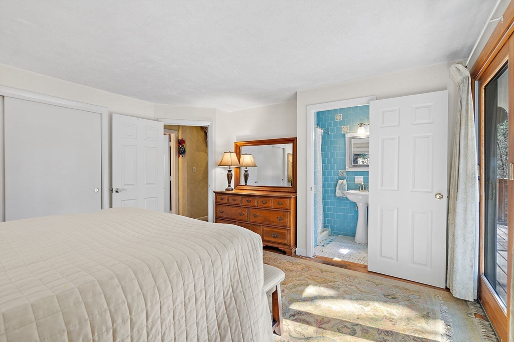 352 Taylor Road Stow, MA 01775 - Photo 18 of 39 Gallery Image 18