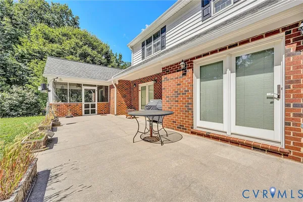 $530,000 | 77 Gloucester Court, Troutville, VA 24175