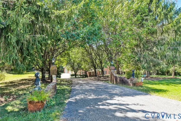 $530,000 | 77 Gloucester Court, Troutville, VA 24175