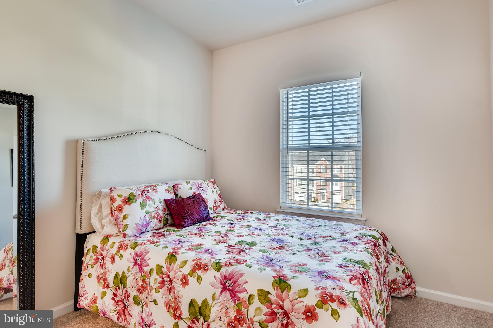 4905 Arborgate Circle Baltimore, MD 21227 - Photo 13 of 28 Gallery Image 13