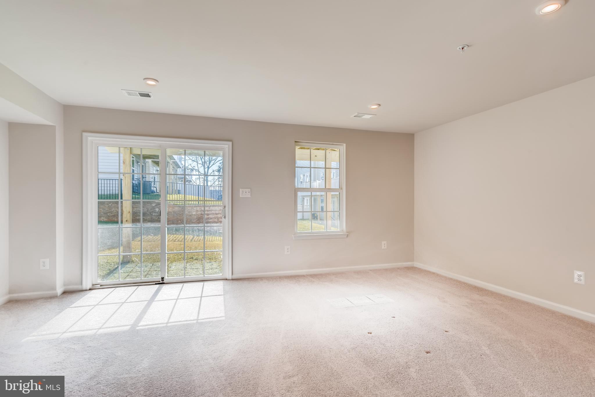 4905 Arborgate Circle Baltimore, MD 21227 - Photo 20 of 28 Gallery Image 20