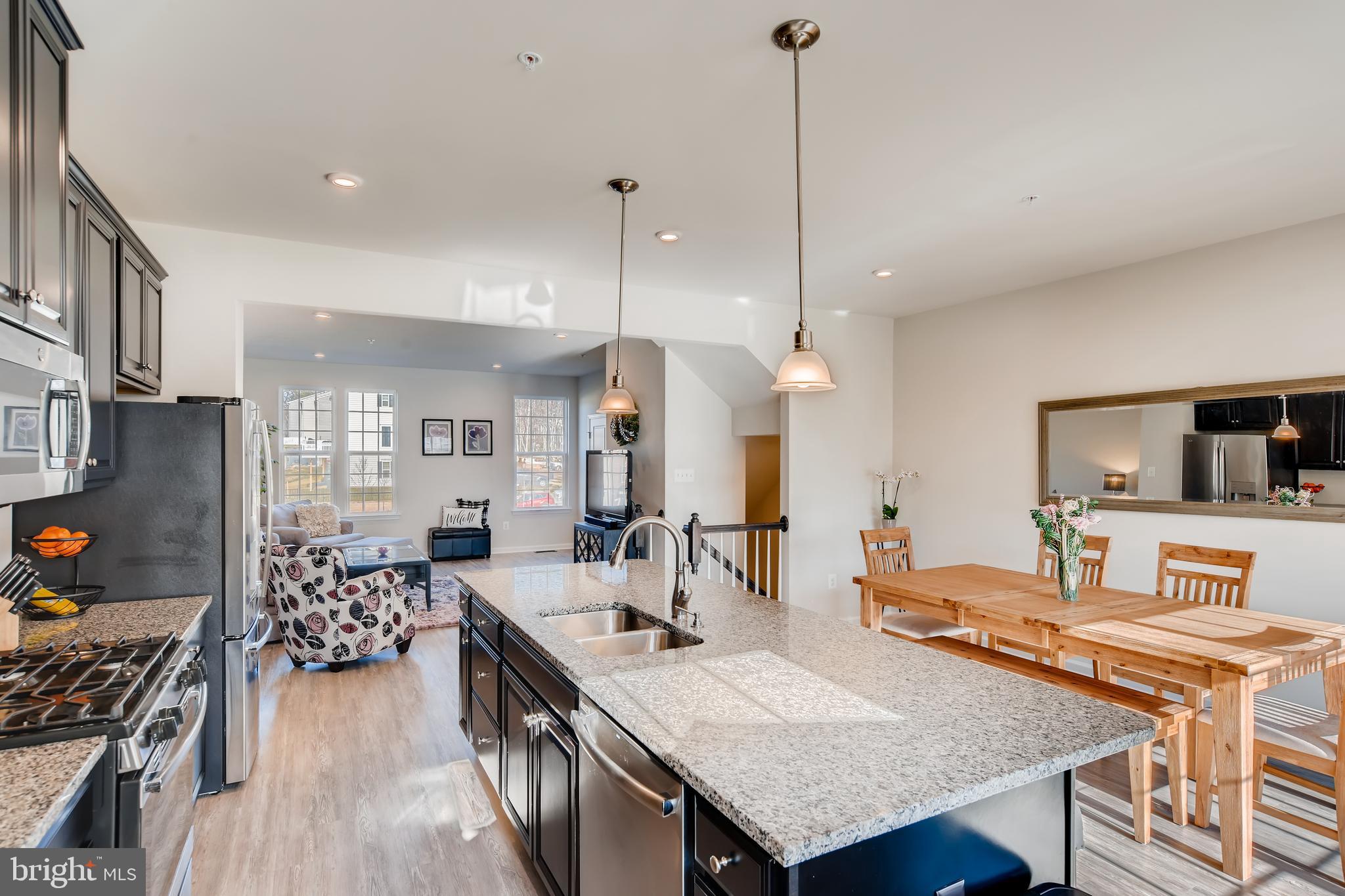 4905 Arborgate Circle Baltimore, MD 21227 - Photo 3 of 28 Gallery Image 3