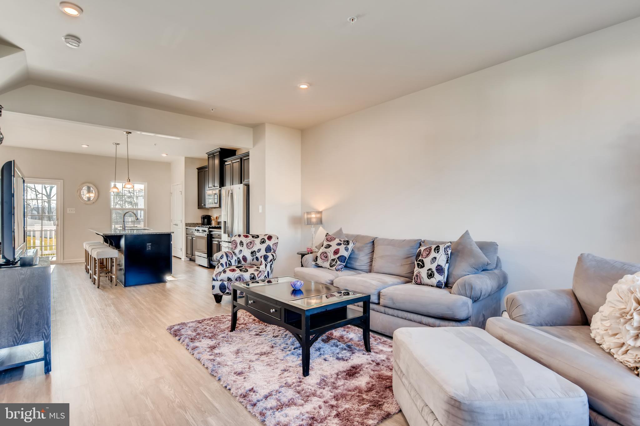 4905 Arborgate Circle Baltimore, MD 21227 - Photo 8 of 28 Gallery Image 8