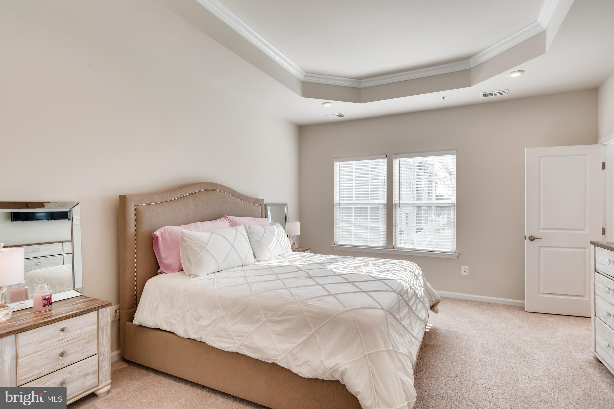 4905 Arborgate Circle Baltimore, MD 21227 - Photo 10 of 28 Gallery Image 10