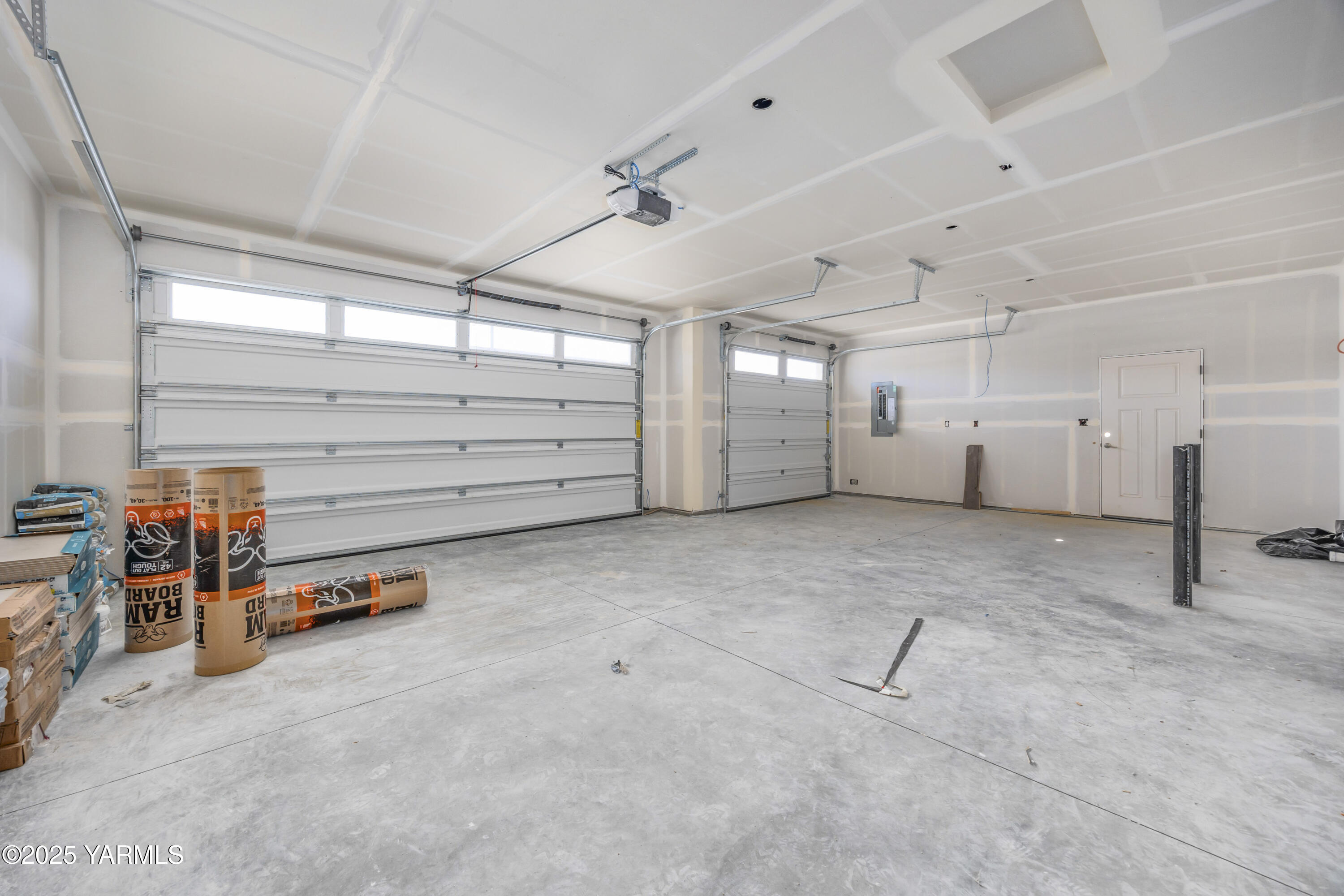 235 Shrute Road Prosser, WA 99350 - Photo 13 of 15 a view of a room with gym equipment