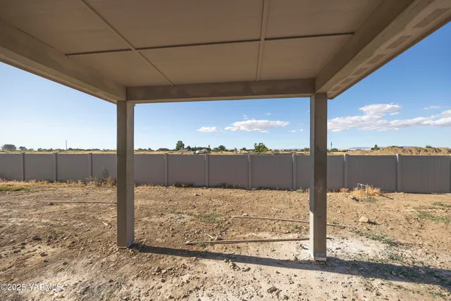 a view of a outdoor space