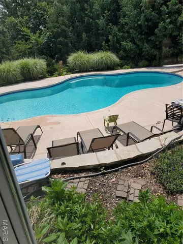 $985,000 | 16432 Farmers Mill Lane, Chesterfield, MO 63005