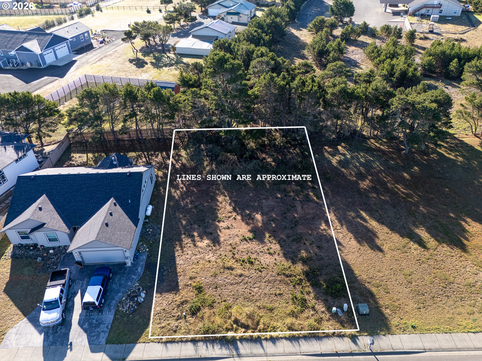 845 Rogers Place Bandon, OR 97411 - Photo 3 of 7