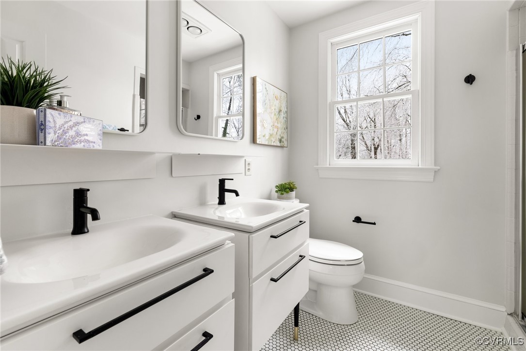 2561 Castle Hill Road Midlothian, VA 23113 - Photo 18 of 46 Bathroom with tile patterned flooring, vanity, an