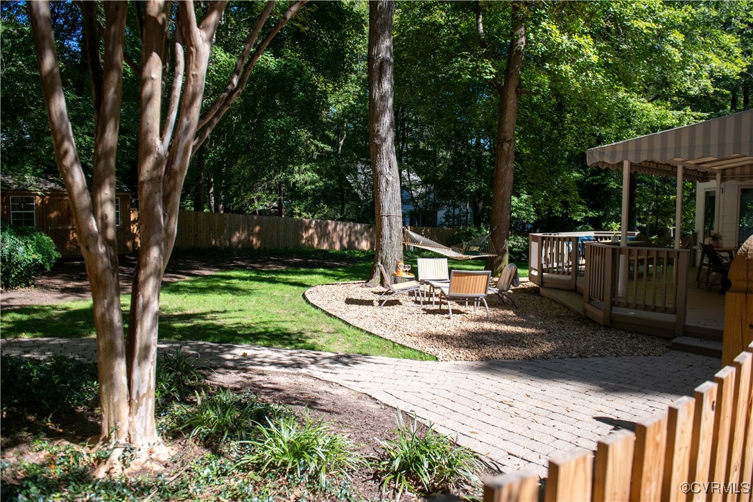 2561 Castle Hill Road Midlothian, VA 23113 - Photo 43 of 46 a view of a backyard with sitting area