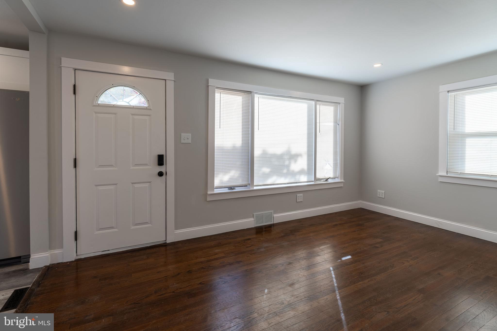 214 Countiss Avenue Clementon, NJ 08021 - Photo 8 of 28 Gallery Image 8