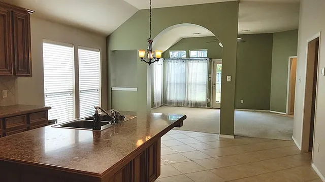 $2,100 | 13223 Brantfield Park Lane, Tomball, TX 77377