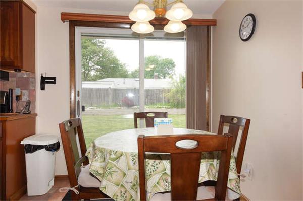 51 Riverview Road Framingham, MA 01701 - Photo 3 of 15 Gallery Image 3