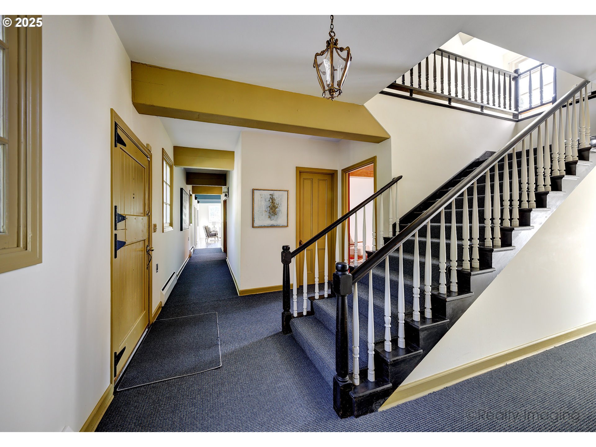 4040 Southwest 53rd Place Portland, OR 97221 - Photo 3 of 48 Gallery Image 3