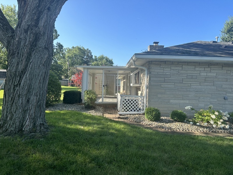 1312 North Ridge Road Muncie, IN 47304 - Photo 4 of 41
