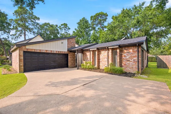 $2,150 | 19407 Enchantford Court, Spring, TX 77388