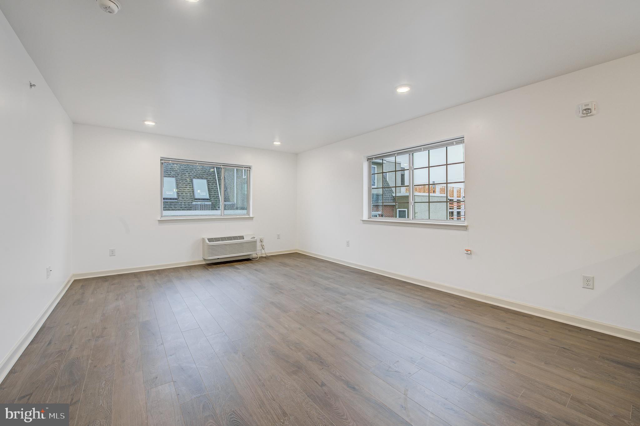 6649 Ridge Avenue, Unit C208 Philadelphia, PA 19128 - Photo 7 of 11