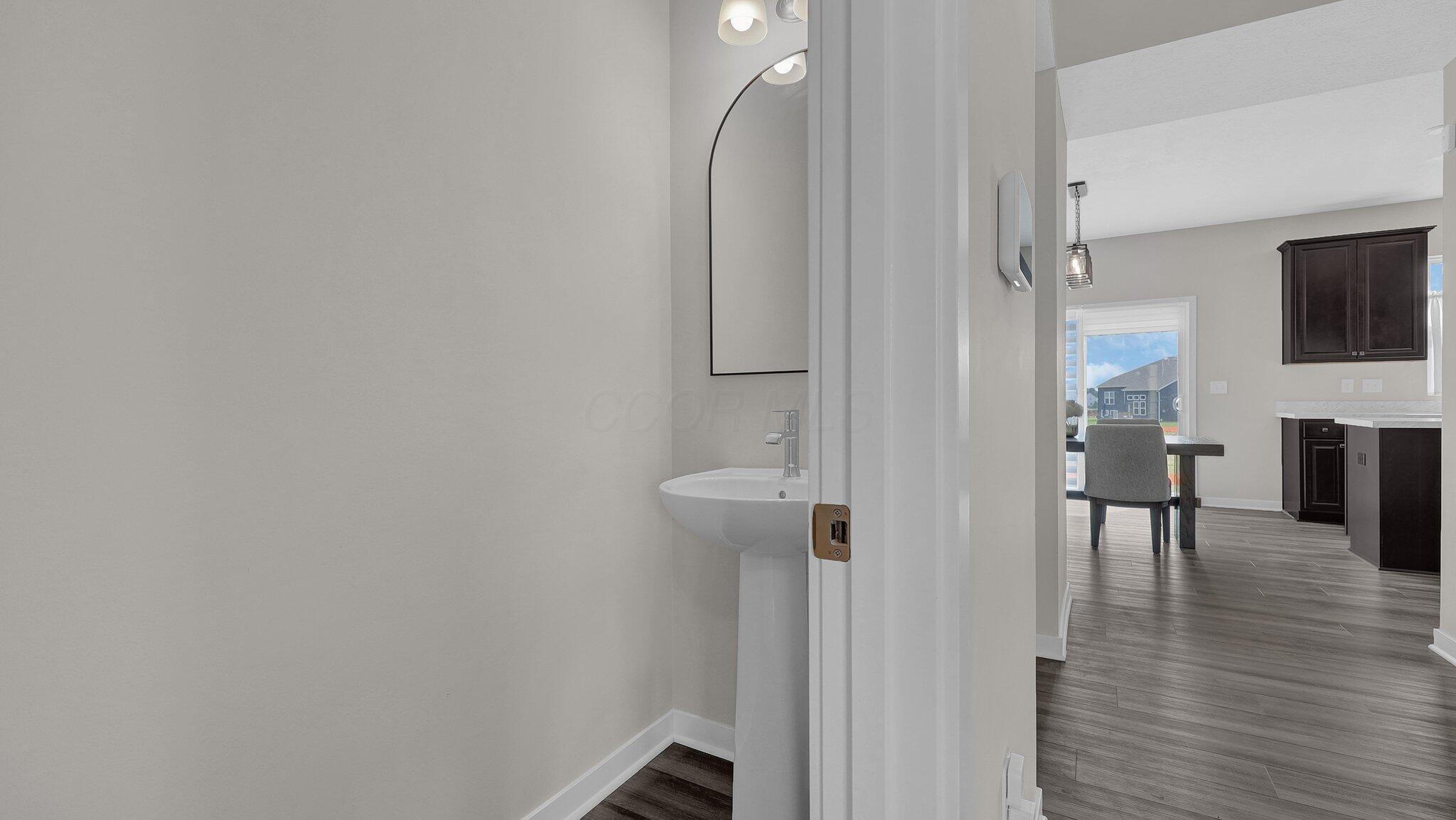 8145 Rhoderick Circle Reynoldsburg, OH 43068 - Photo 9 of 62