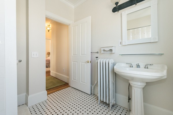 80 Rice Street, Unit 2 Cambridge, MA 02140 - Photo 6 of 9 Gallery Image 6