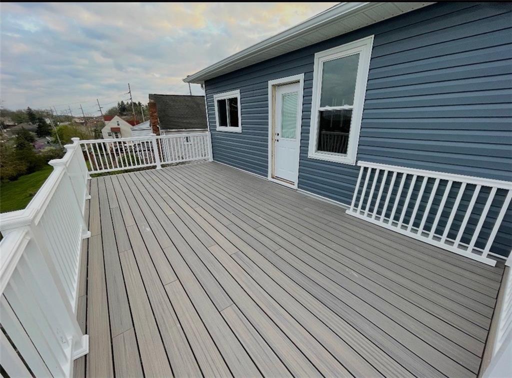 26 Coraopolis Road Coraopolis, PA 15108 - Photo 3 of 6 Deck