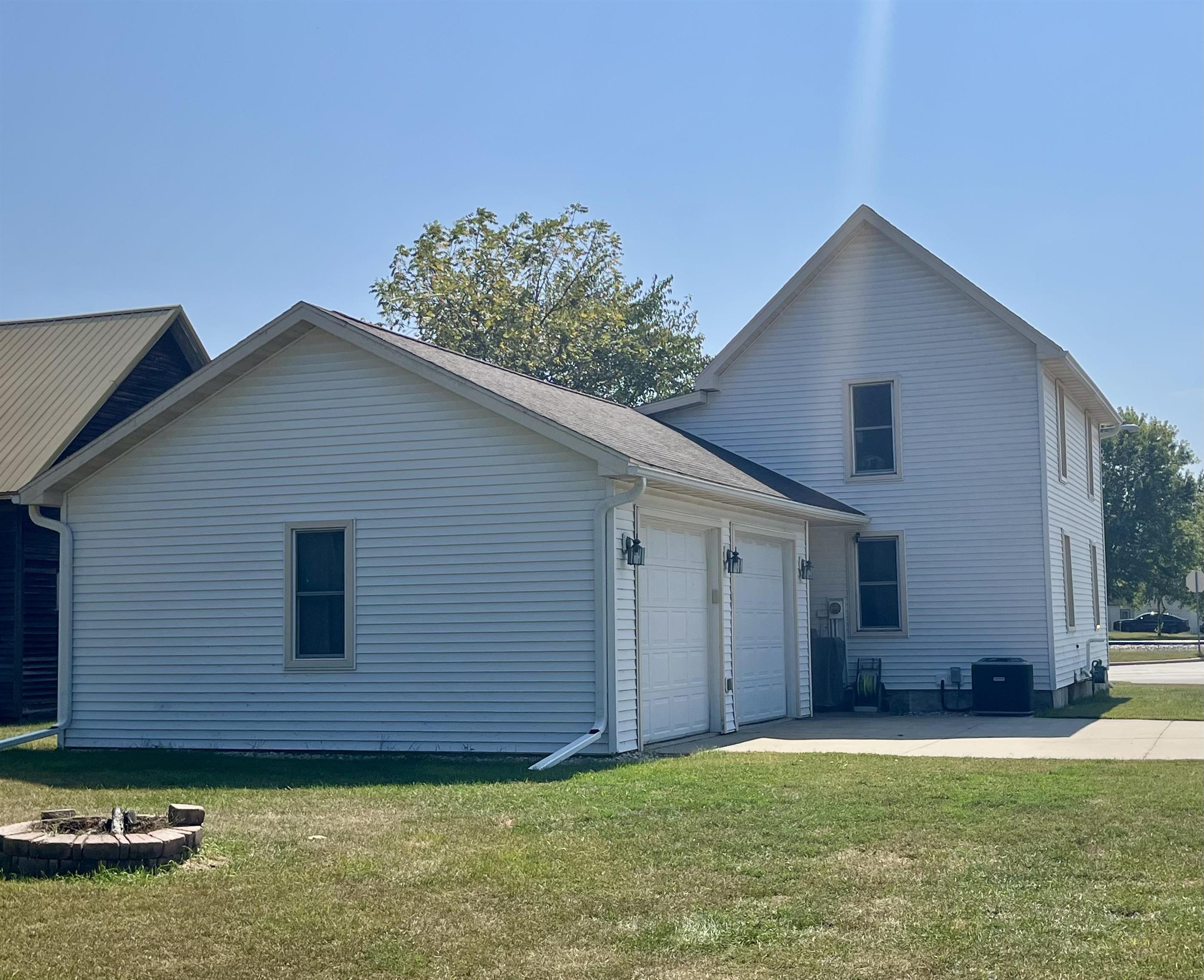 326 West Front Street Muscoda, WI 53573 - Photo 2 of 20