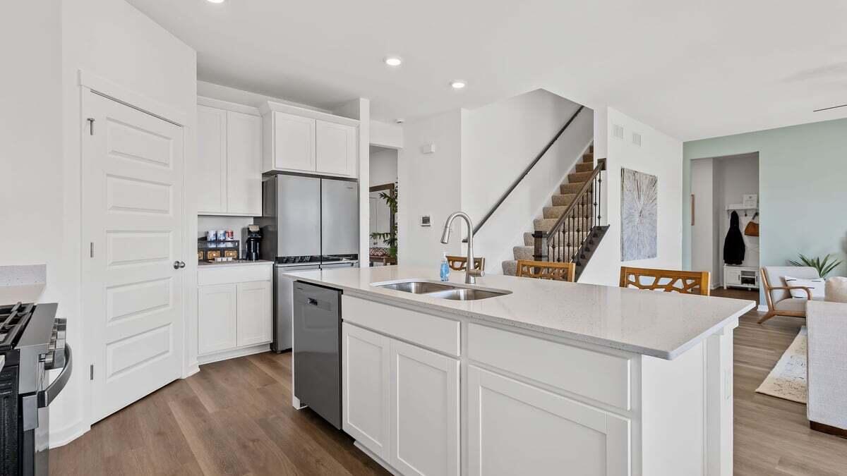 7653 West 106th Place Crown Point, IN 46307 - Photo 4 of 55 1200x675