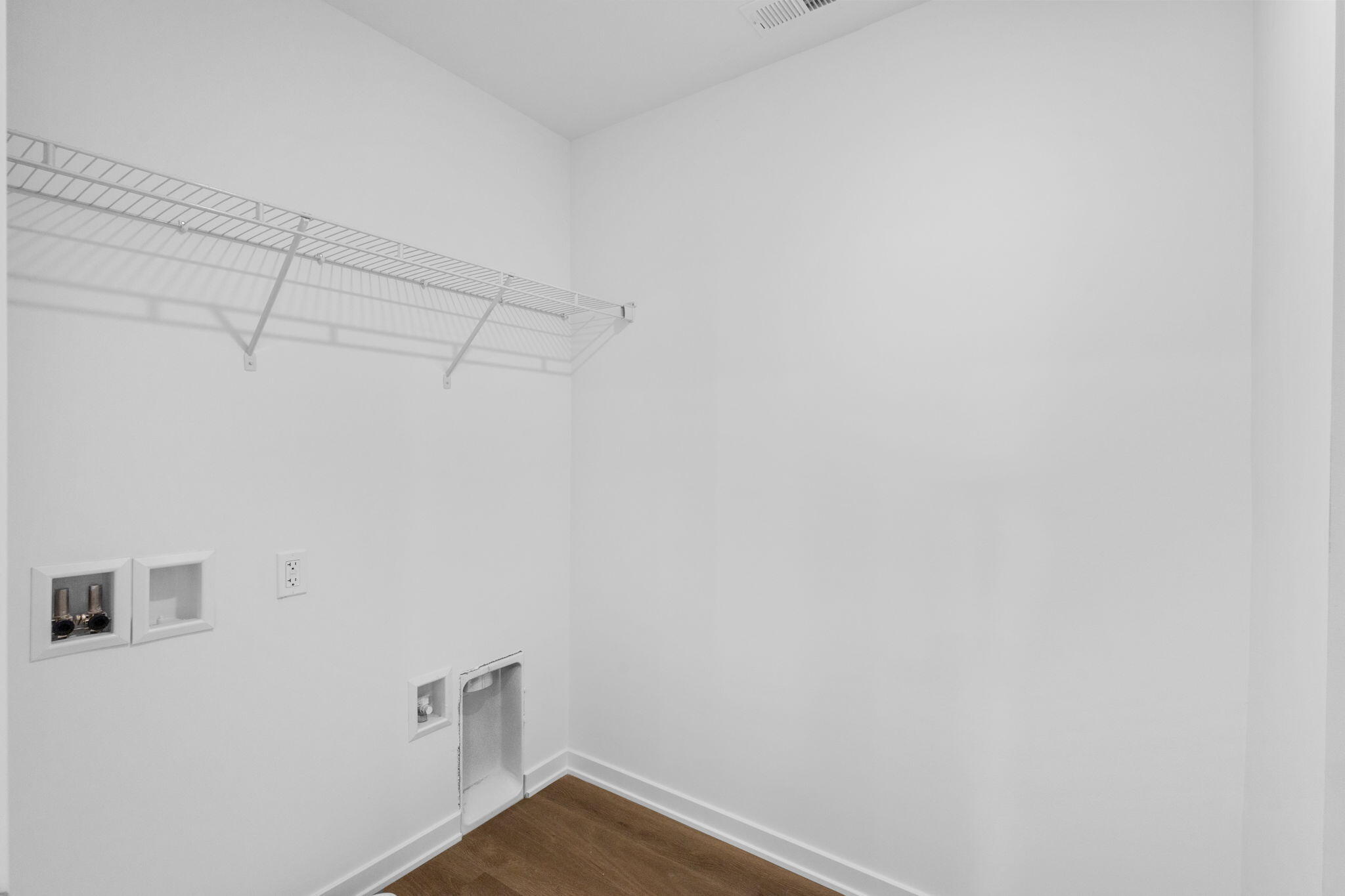 7653 West 106th Place Crown Point, IN 46307 - Photo 51 of 55 a view of a small space
