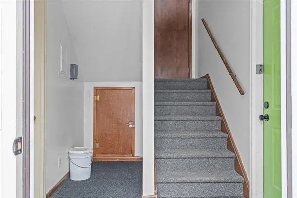 $239,900 | 223 Sherwood Square, Essex Junction, VT 05452
