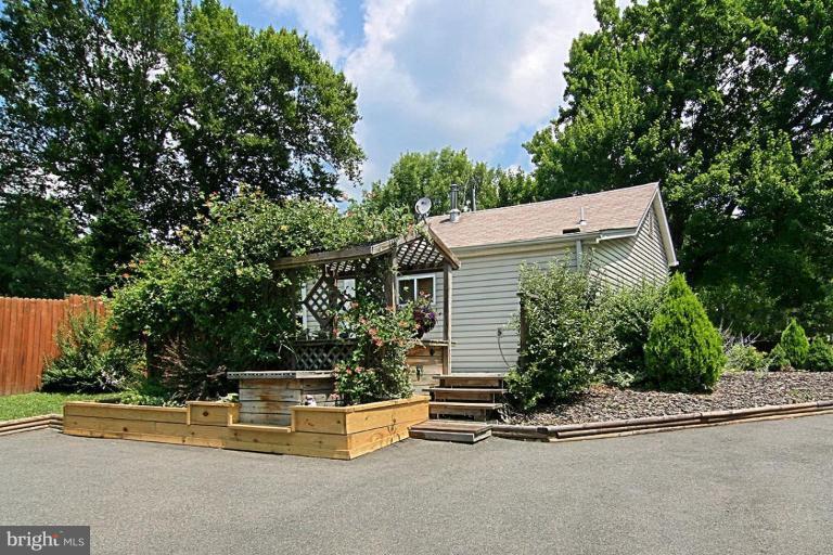8225 Ridge Road Springfield, VA 22153 - Photo 15 of 30 Guest House