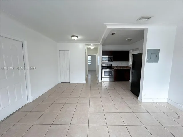 $1,650 | 701 Northeast 86th Street, Unit 1, Miami, FL 33138