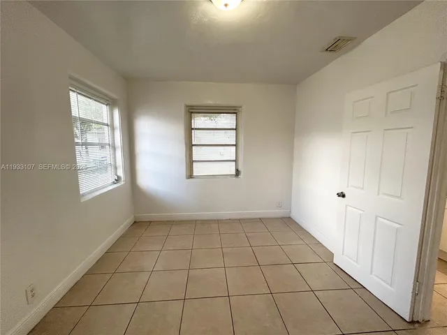 $1,650 | 701 Northeast 86th Street, Unit 1, Miami, FL 33138