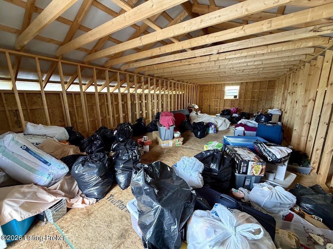 373 Ockerman Road Bloomfield, KY 40008 - Photo 28 of 35 Upstairs of garage