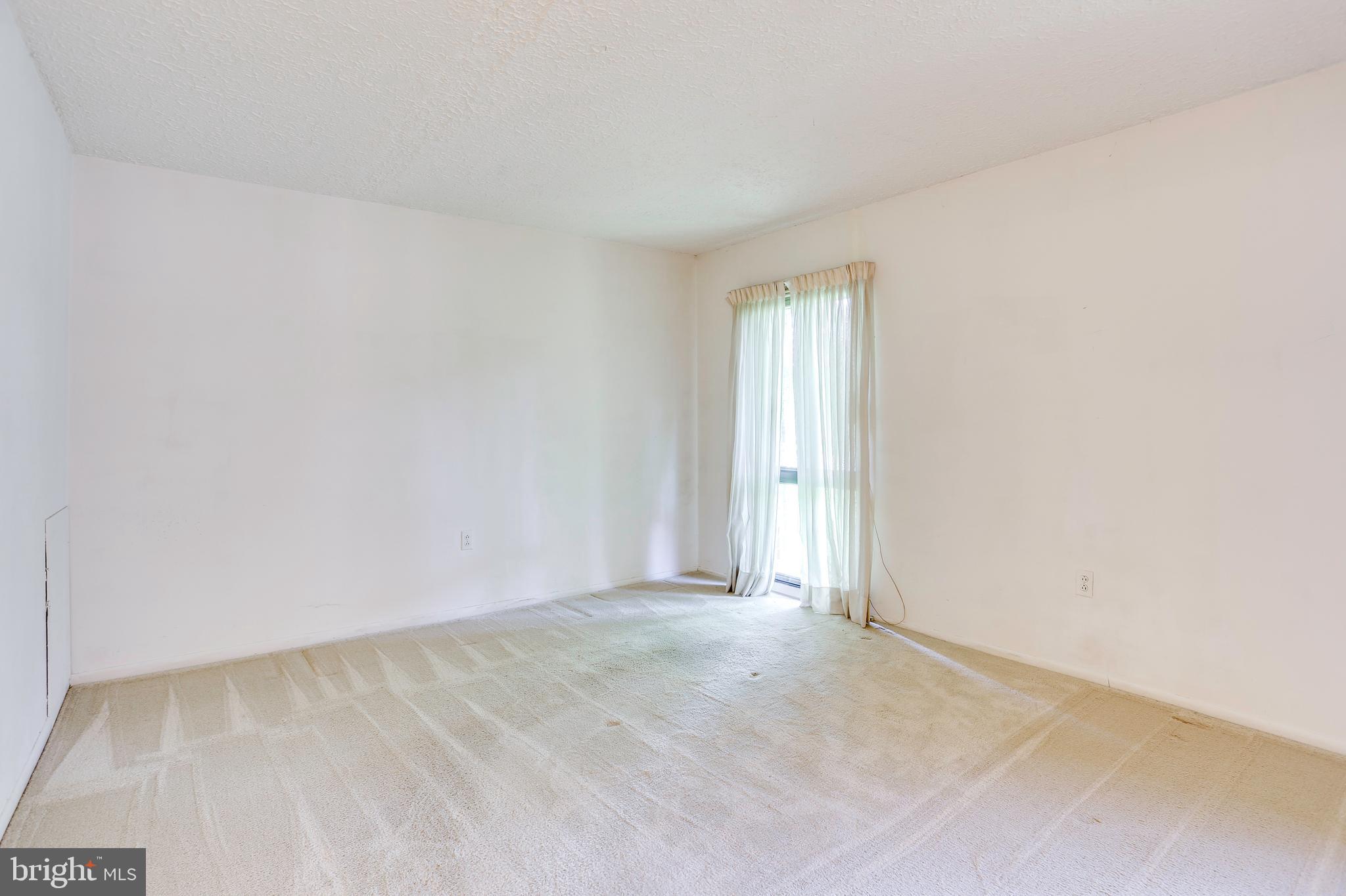 5249 West Running Brook Road, Unit 201 Columbia, MD 21044 - Photo 19 of 32 LARGE SECOND BEDROOM