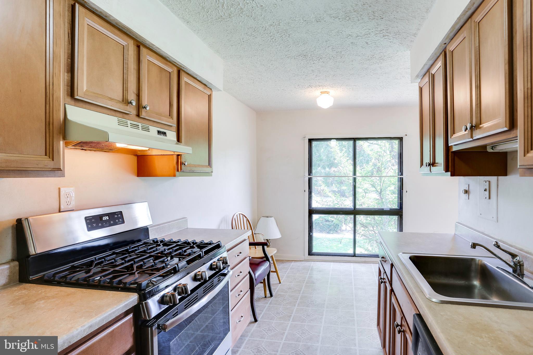 5249 West Running Brook Road, Unit 201 Columbia, MD 21044 - Photo 4 of 32 SPACIOUS KITCHEN