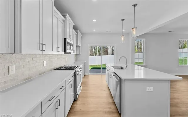 $490,000 | 725 Cinnamon Hl Drive, Winston-Salem, NC 27106