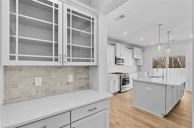 $490,000 | 725 Cinnamon Hl Drive, Winston-Salem, NC 27106