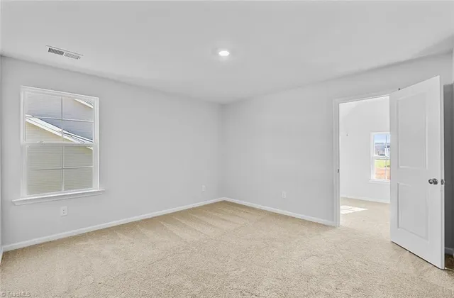 $490,000 | 725 Cinnamon Hl Drive, Winston-Salem, NC 27106