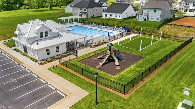 $490,000 | 725 Cinnamon Hl Drive, Winston-Salem, NC 27106