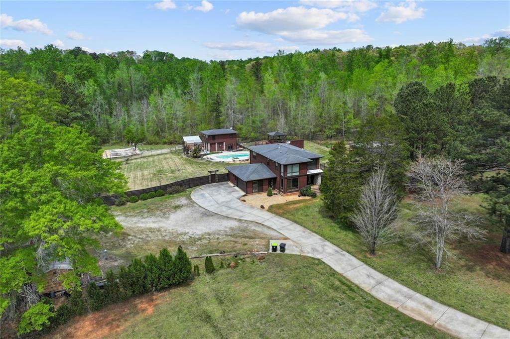 641 Hunter Road Douglasville, GA 30134 - Photo 3 of 73