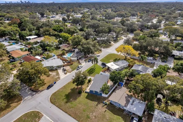 $2,750 | 3230 51st Street North, St. Petersburg, FL 33710