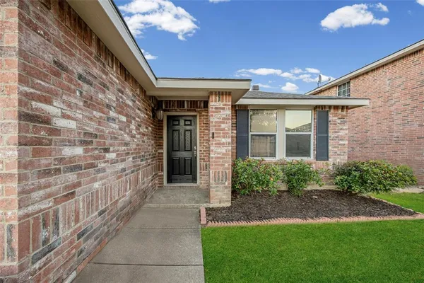 $2,395 | 8409 Redheart Street, Arlington, TX 76002