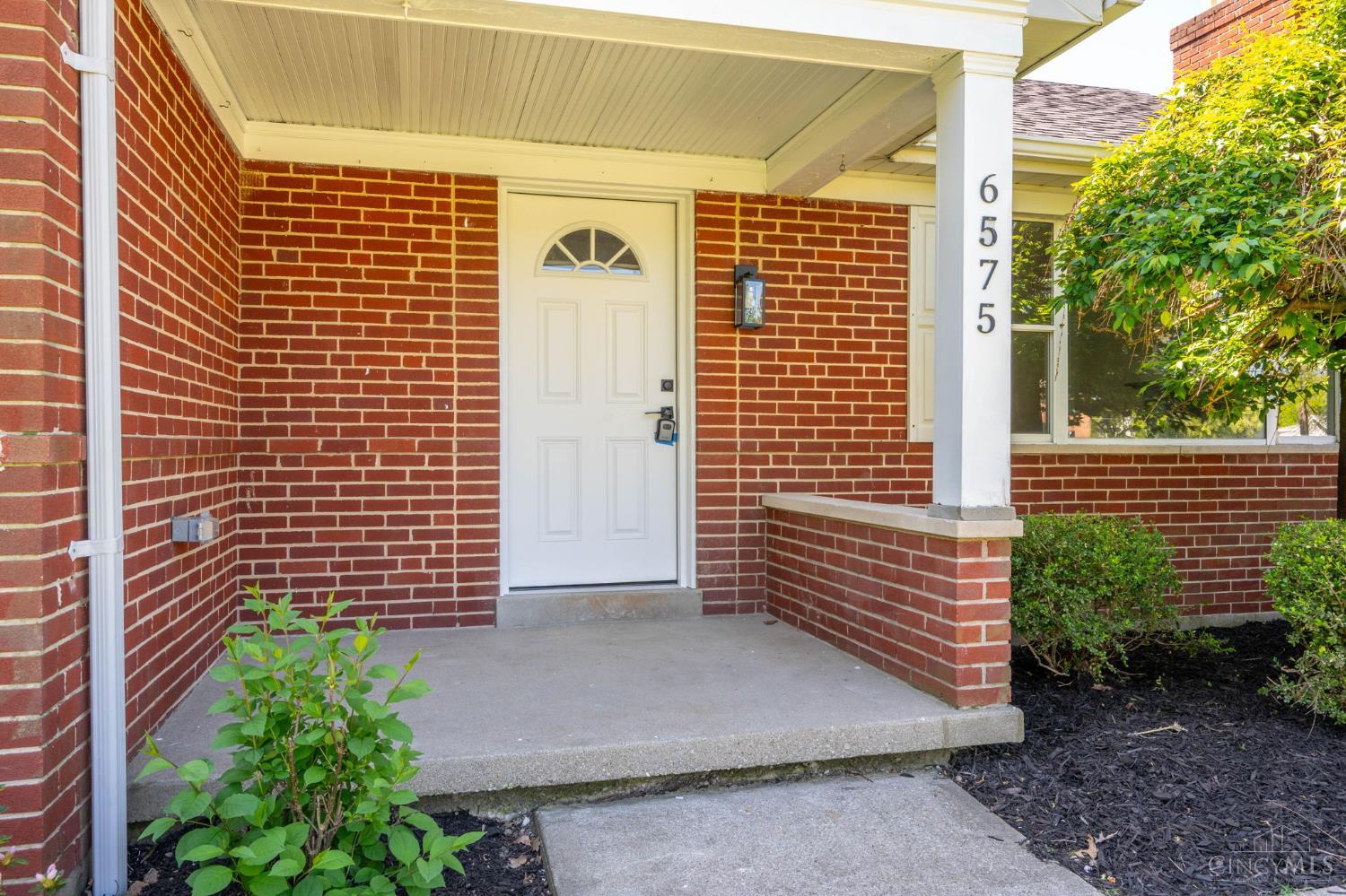 6575 Bridgetown Road Cincinnati, OH 45248 - Photo 5 of 47