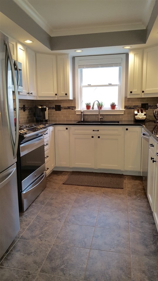 6 Pheasant Run Lane Stratham, NH 03885 - Photo 3 of 19 Gallery Image 3