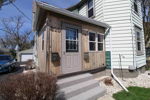 $259,900 | 610 North Center Street, Beaver Dam, WI 53916