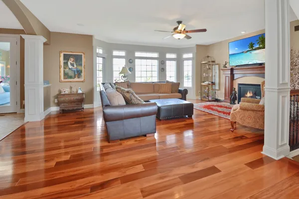 $595,000 | 1303 Janet Drive, Bloomington, IL 61704