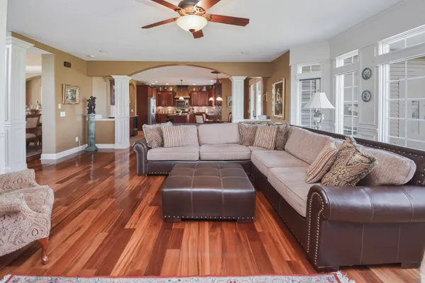$595,000 | 1303 Janet Drive, Bloomington, IL 61704