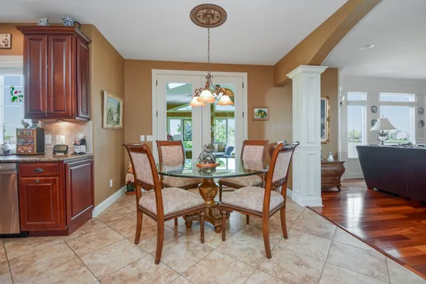 $595,000 | 1303 Janet Drive, Bloomington, IL 61704