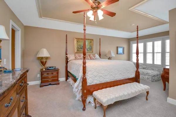 $595,000 | 1303 Janet Drive, Bloomington, IL 61704