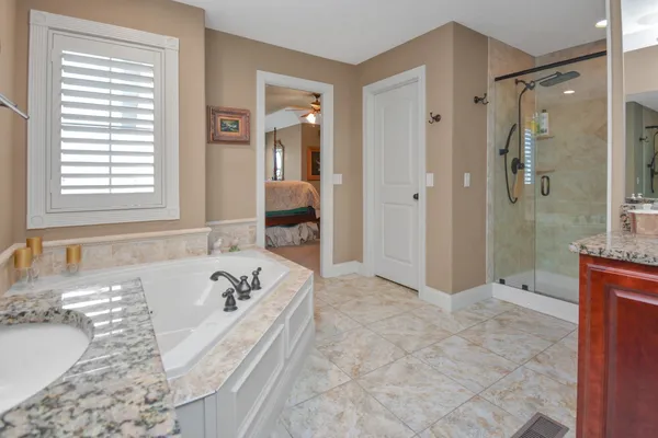 $595,000 | 1303 Janet Drive, Bloomington, IL 61704