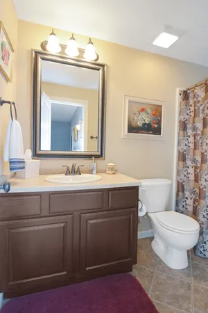 $595,000 | 1303 Janet Drive, Bloomington, IL 61704